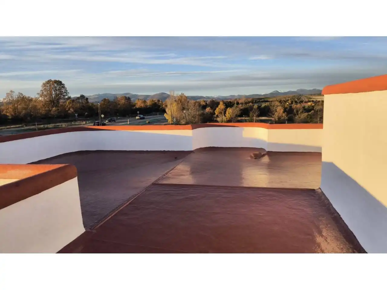 Terrassa de Casa o xalet en venda en Villaquilambre amb Calefacció, Terrassa i Alarma