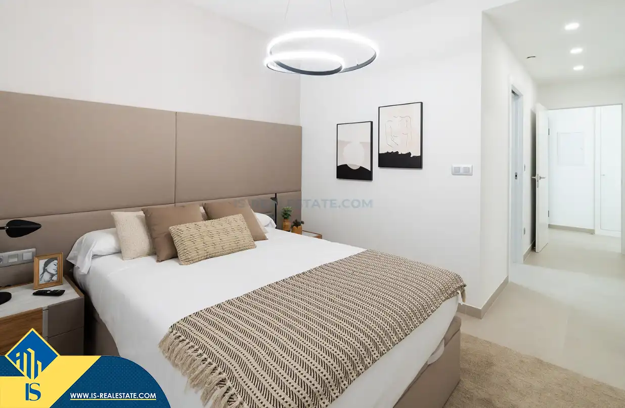 Apartment with pool for sale in Playa de Poniente, imagen 2