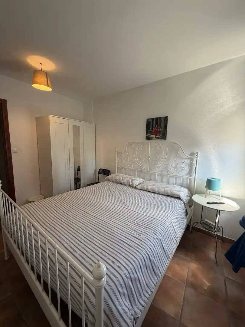 Habitación de Piso para compartir en San Cristóbal de la Laguna con Amueblado