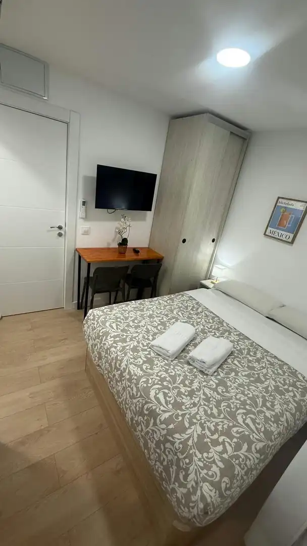 Schlafzimmer von Wohnung zur Miete in Villaverde