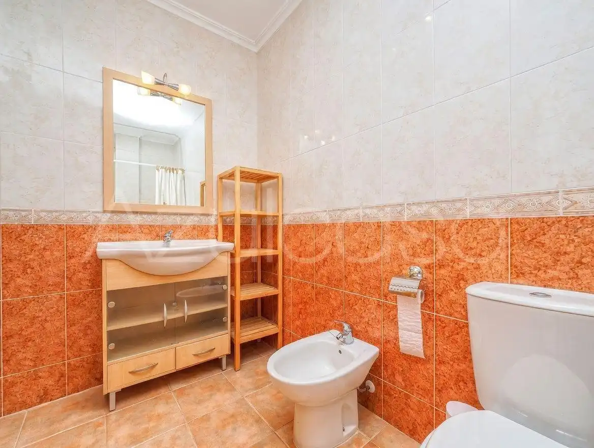 Baño de Casa o chalet en venta en Castalla con Jardín privado, Terraza y Trastero
