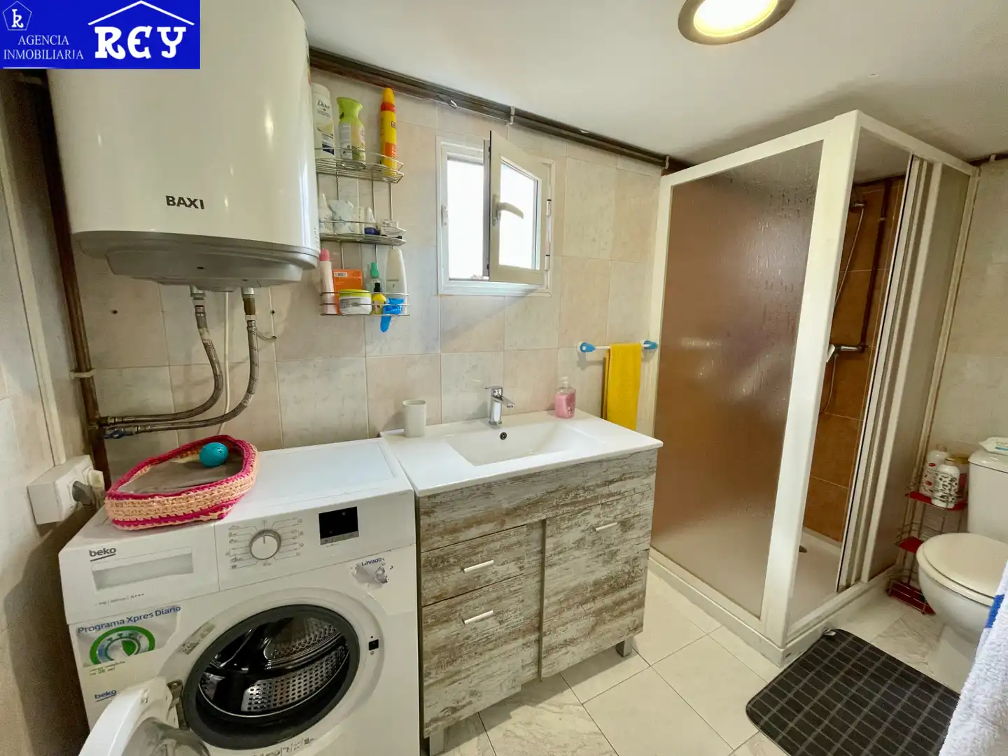 Bany de Casa o xalet en venda en Santiago de Compostela  amb Moblat