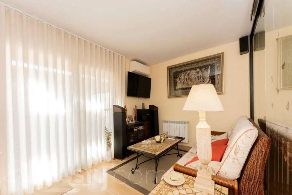 Piso con ascensor en venta en Passatge de Xaloc ., imagen 23