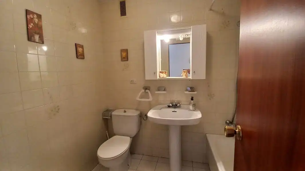 Bathroom of Flat for sale in A Coruña Capital   with Storage room