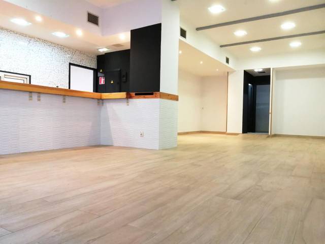 Local comercial en Venta en Laviada