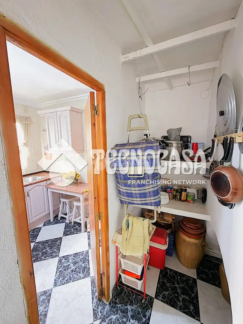 Cocina de Casa adosada en venta en Campillo de Altobuey con Calefacción, Jardín privado y Terraza