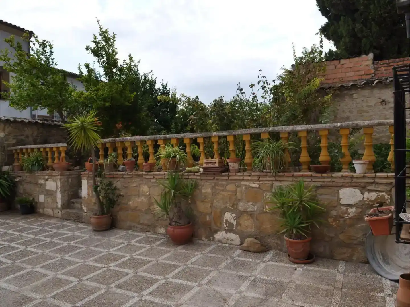 Terrasse von Wohnung zur Miete in Baeza mit Privatgarten, Abstellraum und Möbliert