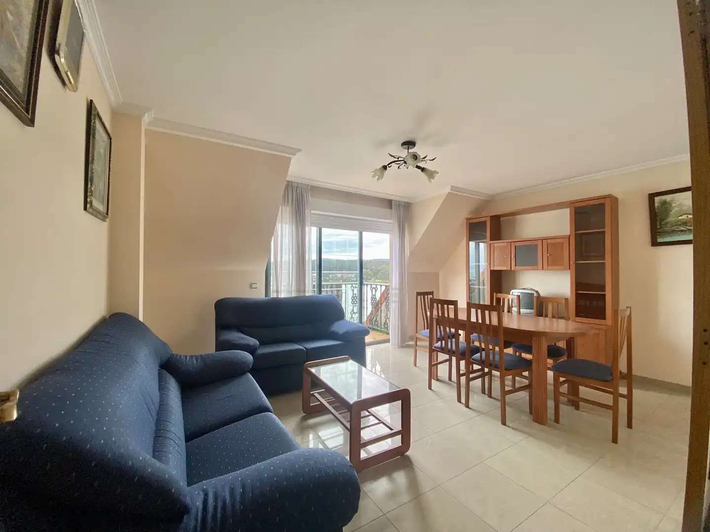 Living room of Attic for sale in O Grove    with Parquet flooring, Terrace and Storage room