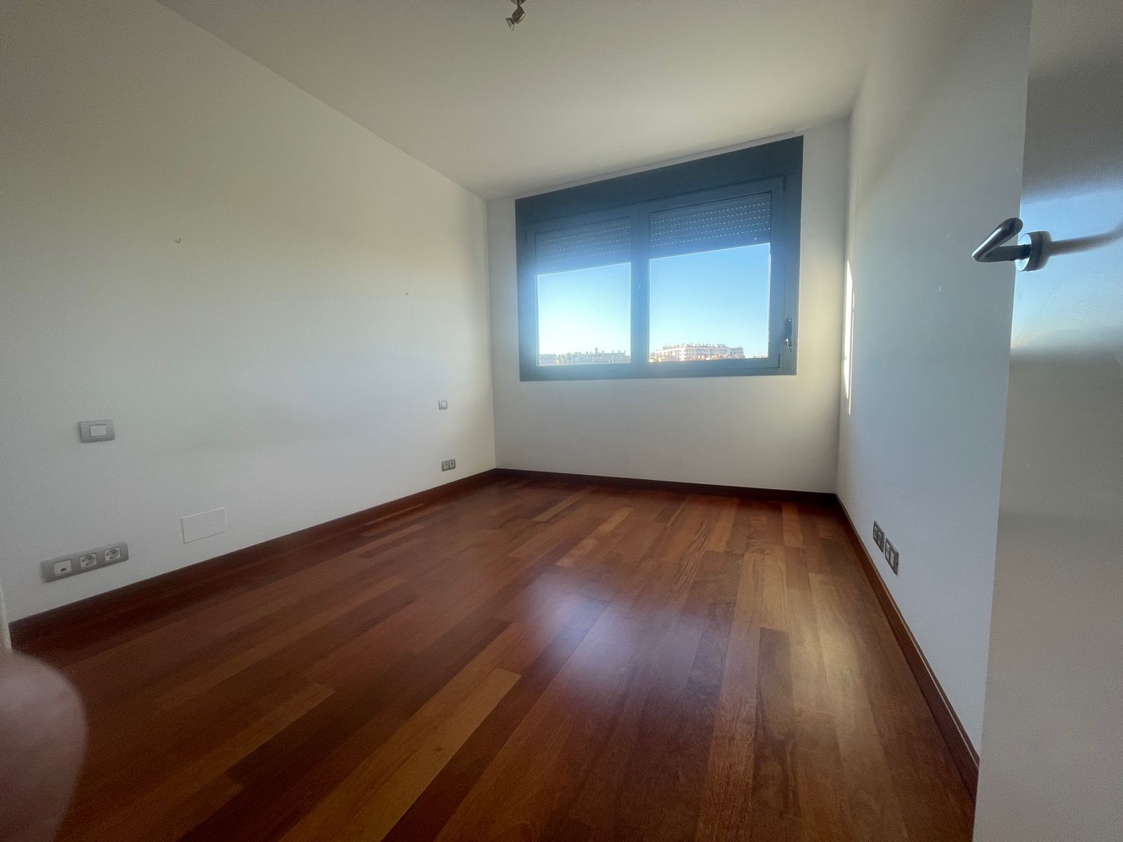 Bedroom of Flat for sale in  Madrid Capital  with Air Conditioner, Heating and Storage room