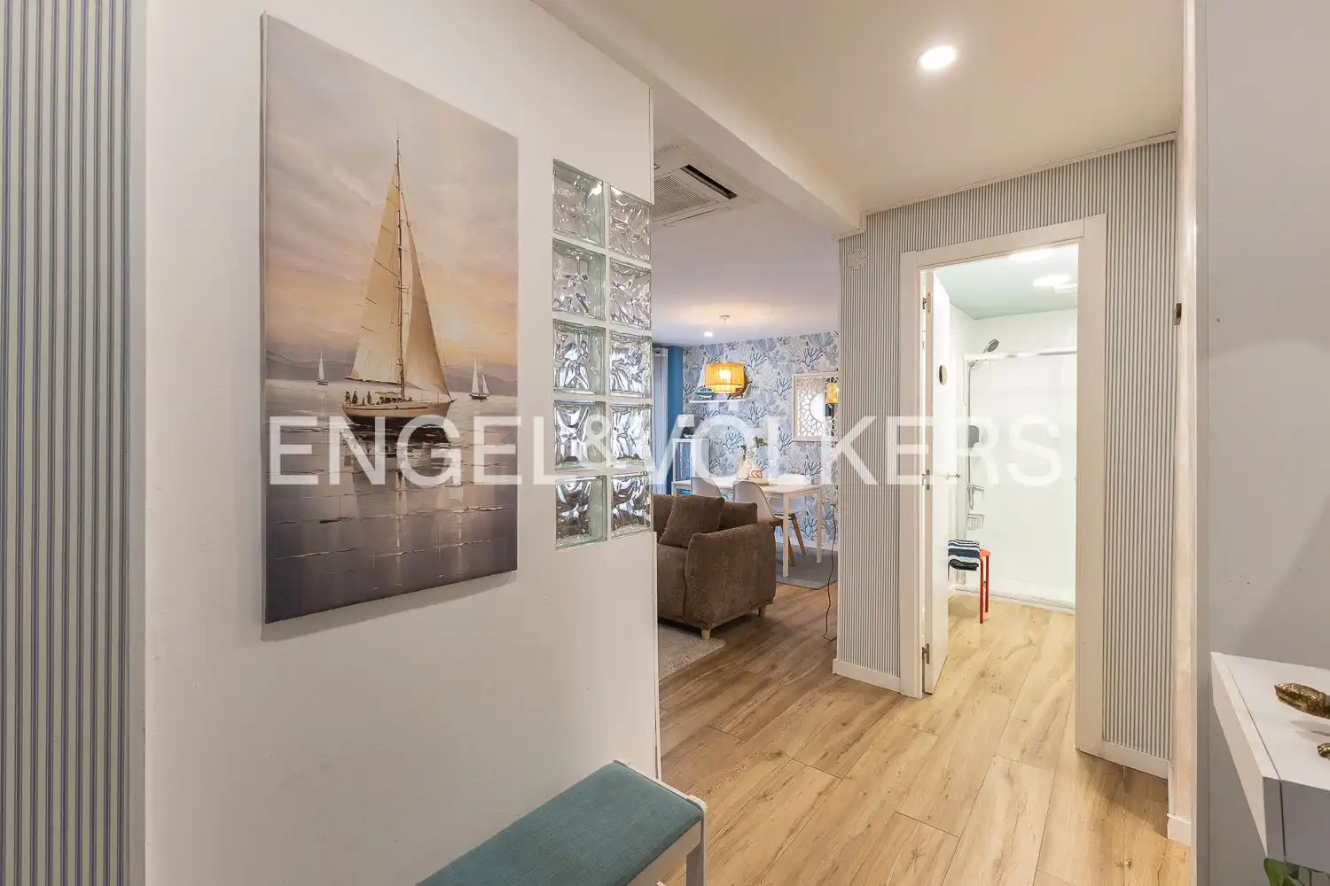 Flat for sale in Valencia  with Air Conditioner, Heating and Parquet flooring