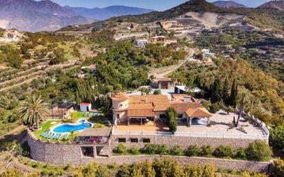 Vista exterior de Casa o xalet en venda en Motril amb Aire condicionat, Calefacció i Jardí privat