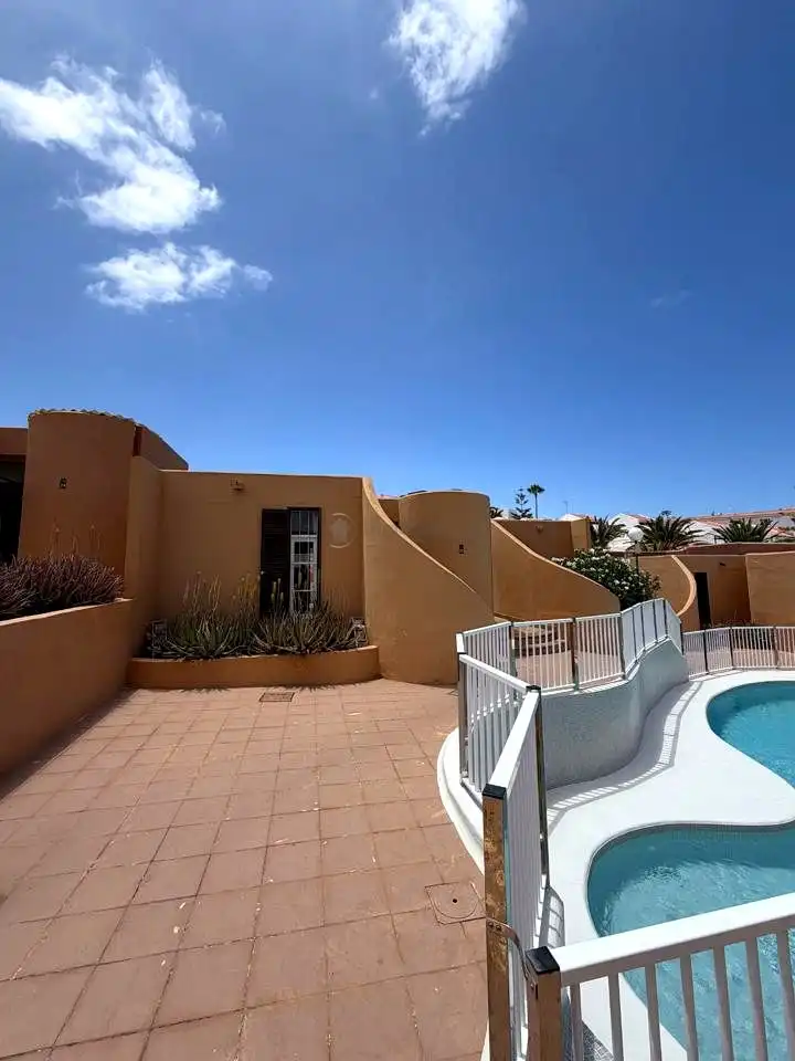 Casa o xalet de lloguer a De Los Pueblos, San Eugenio Bajo