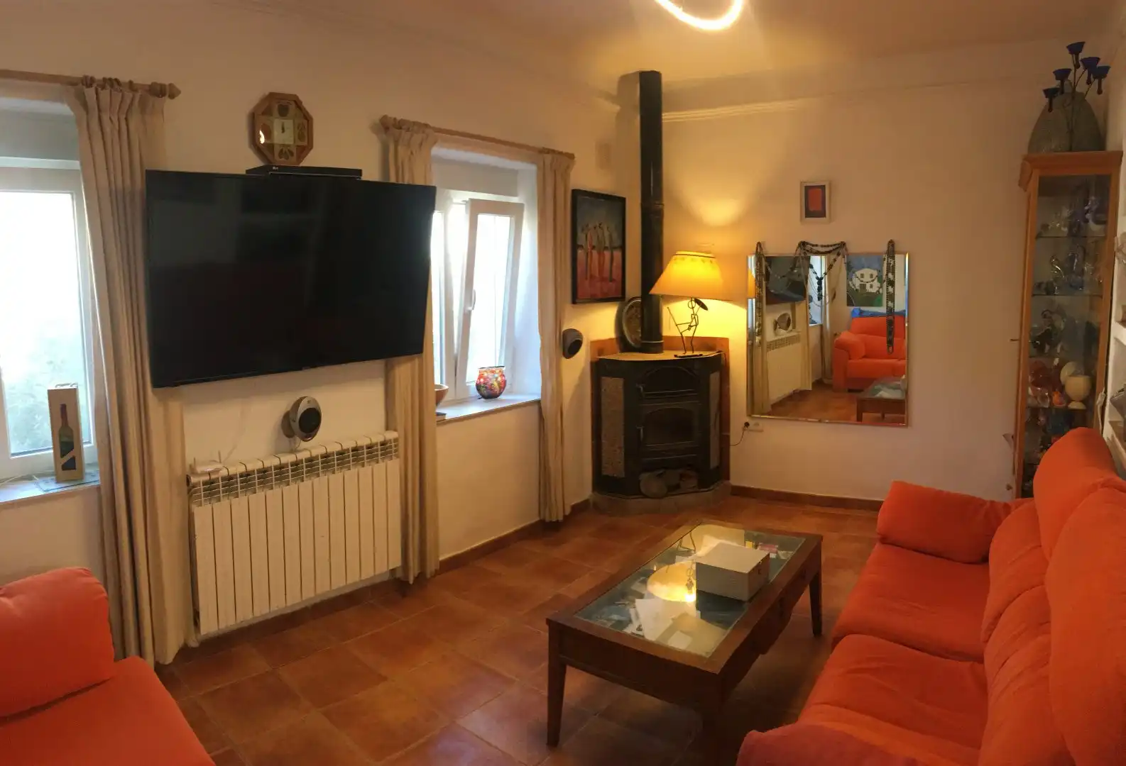 Sala de estar de Finca rústica en venta en Vélez de Benaudalla con Aire acondicionado, Calefacción y Terraza