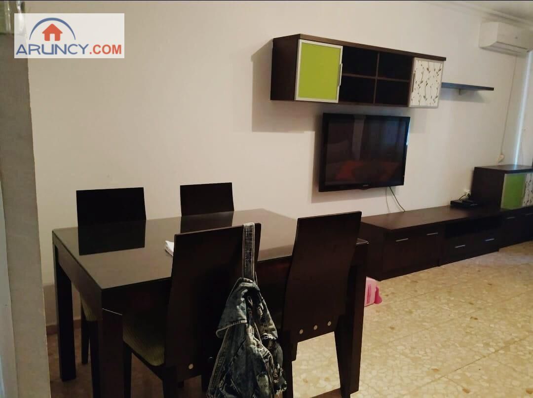 Flat for sale in La Oliva, Sur,  Sevilla Capital