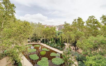 Jardí de Pis en venda en  Barcelona Capital amb Aire condicionat, Calefacció i Terrassa