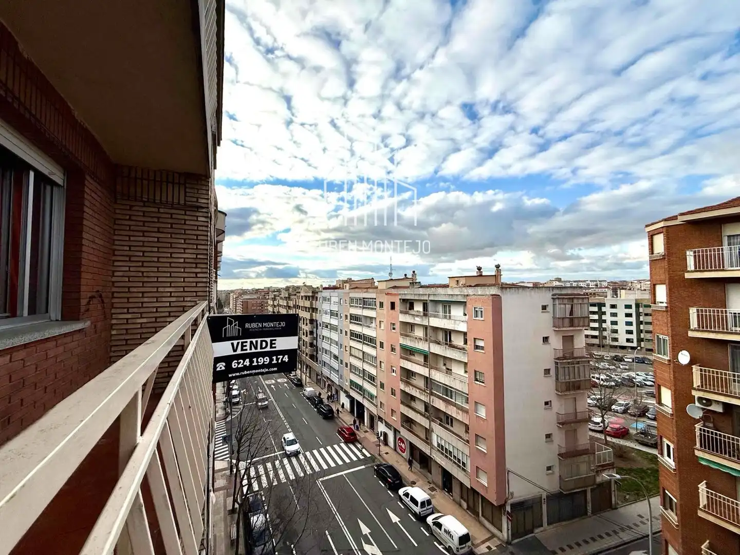 Exterior view of Flat for sale in Salamanca Capital  with Heating, Terrace and Furnished