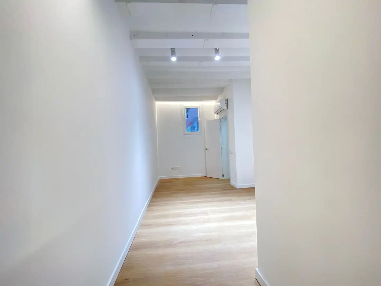 Piso en venta en Barcelona con Aire acondicionado, Calefacción y Parquet