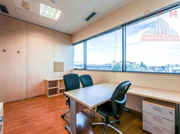 Oficina amb ascensor en venda a Ensanche