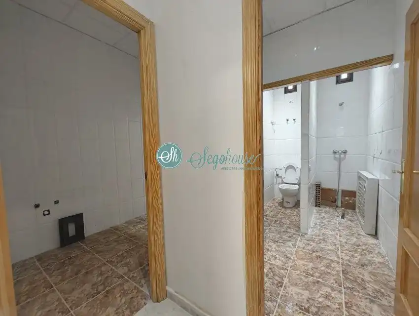 Business premises to rent in La Lastrilla, imagen 45