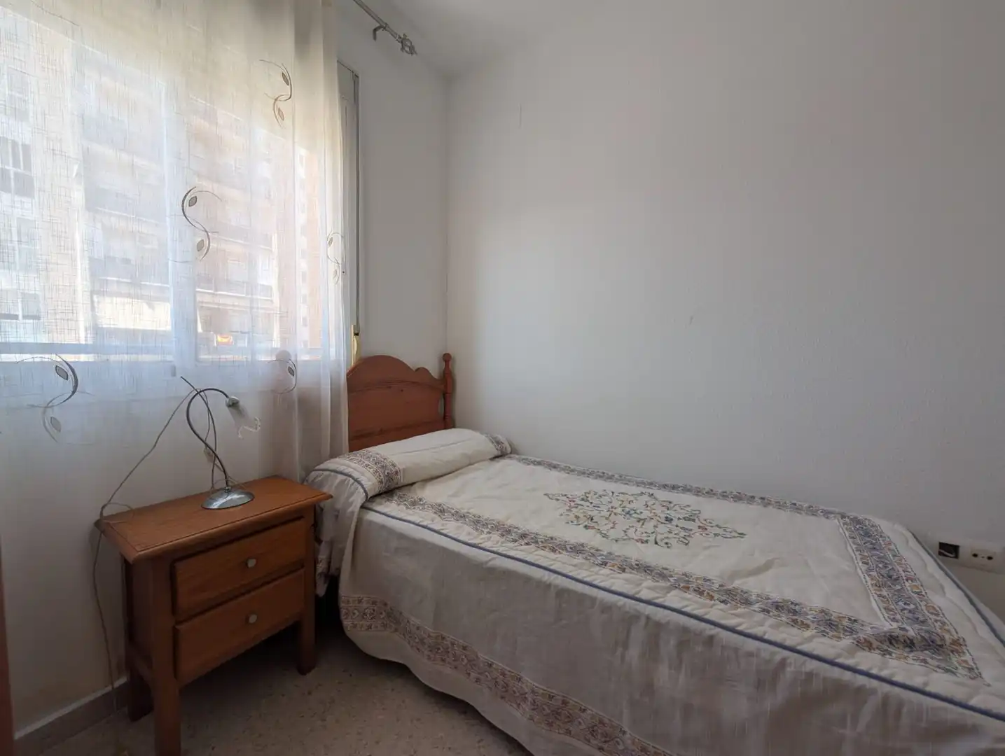 Habitación de Piso en venta en Huelva con Aire acondicionado y Terraza