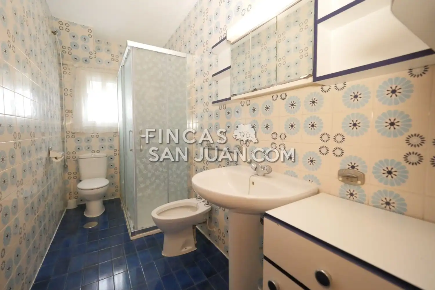 Baño de Piso en venta en San Vicente del Raspeig / Sant Vicent del Raspeig con Balcón