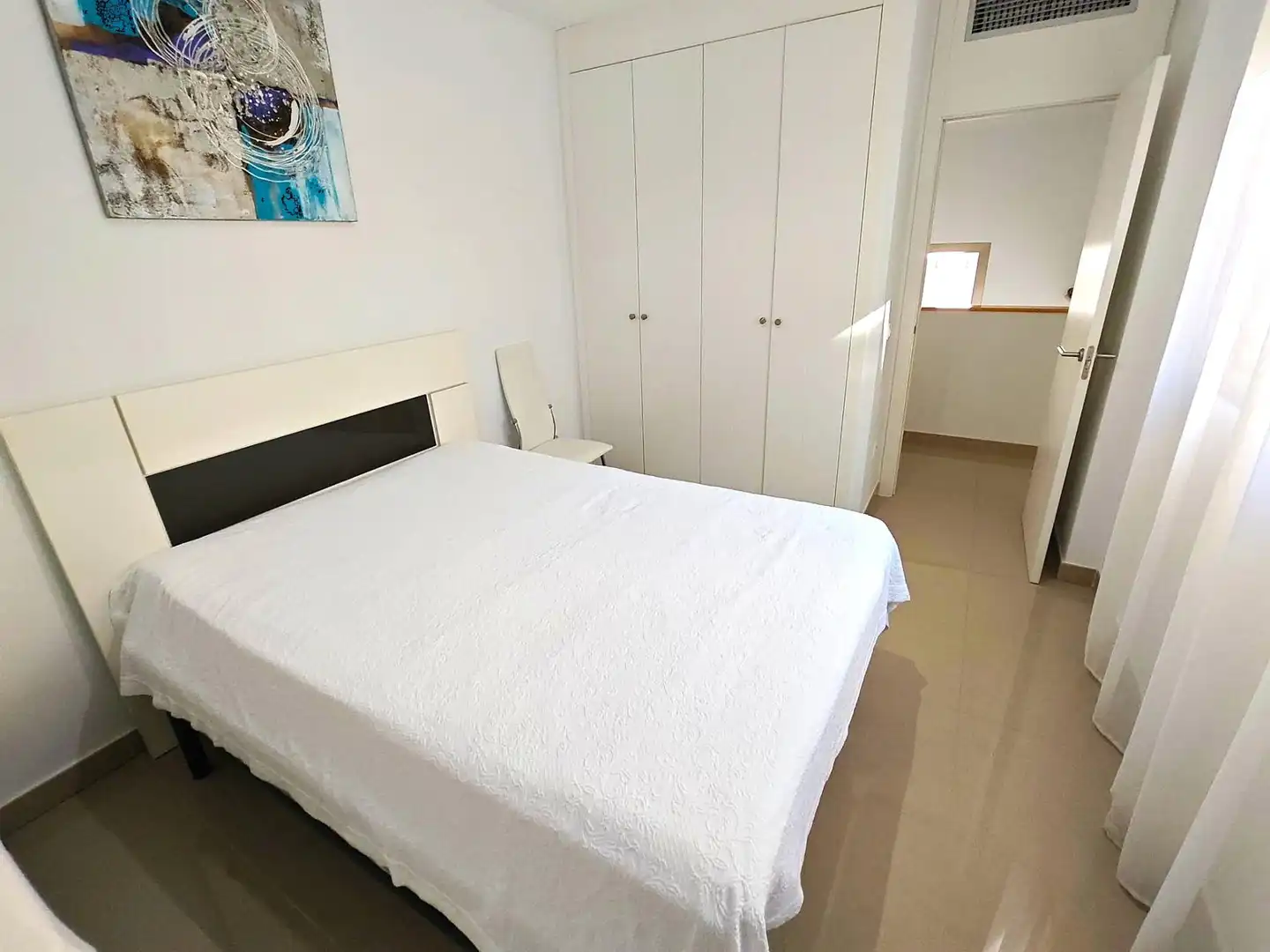 Dormitori de Casa o xalet en venda en Orihuela amb Aire condicionat, Terrassa i Traster