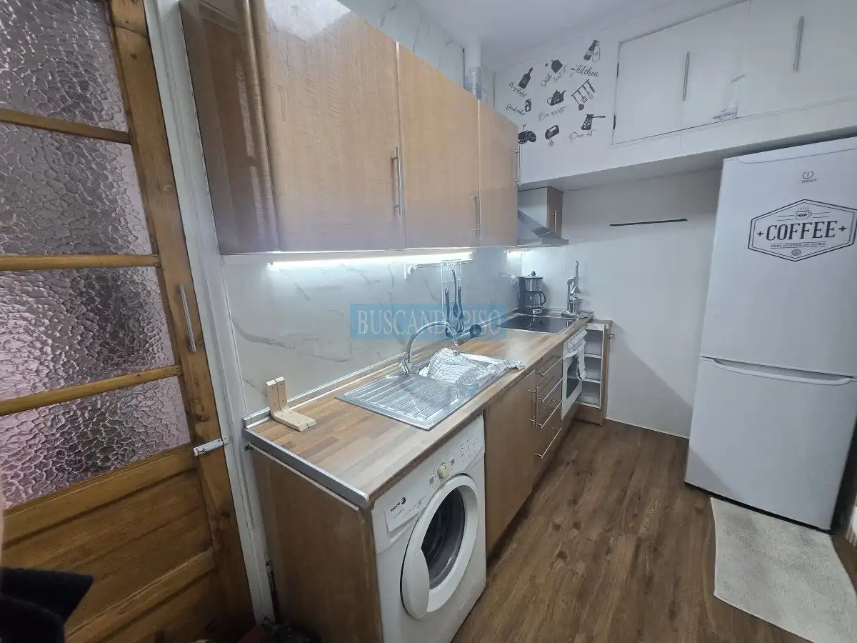 Cocina de Piso de alquiler en  Logroño con Calefacción, Parquet y Terraza
