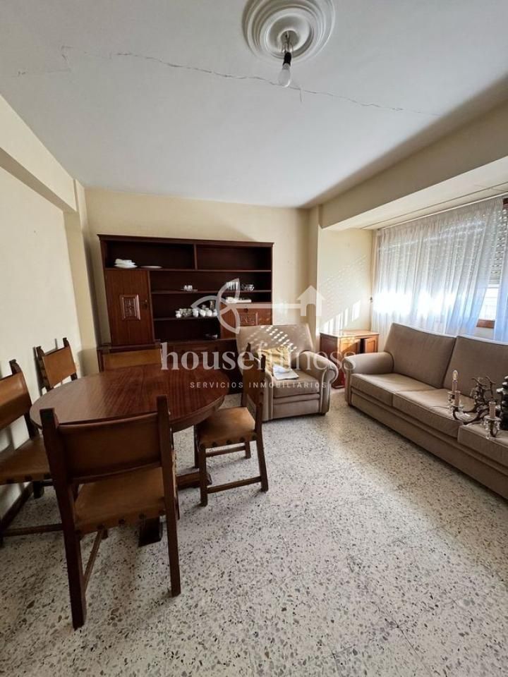 Sala de estar de Piso en venta en Ferrol con Parquet, Amueblado y Balcón