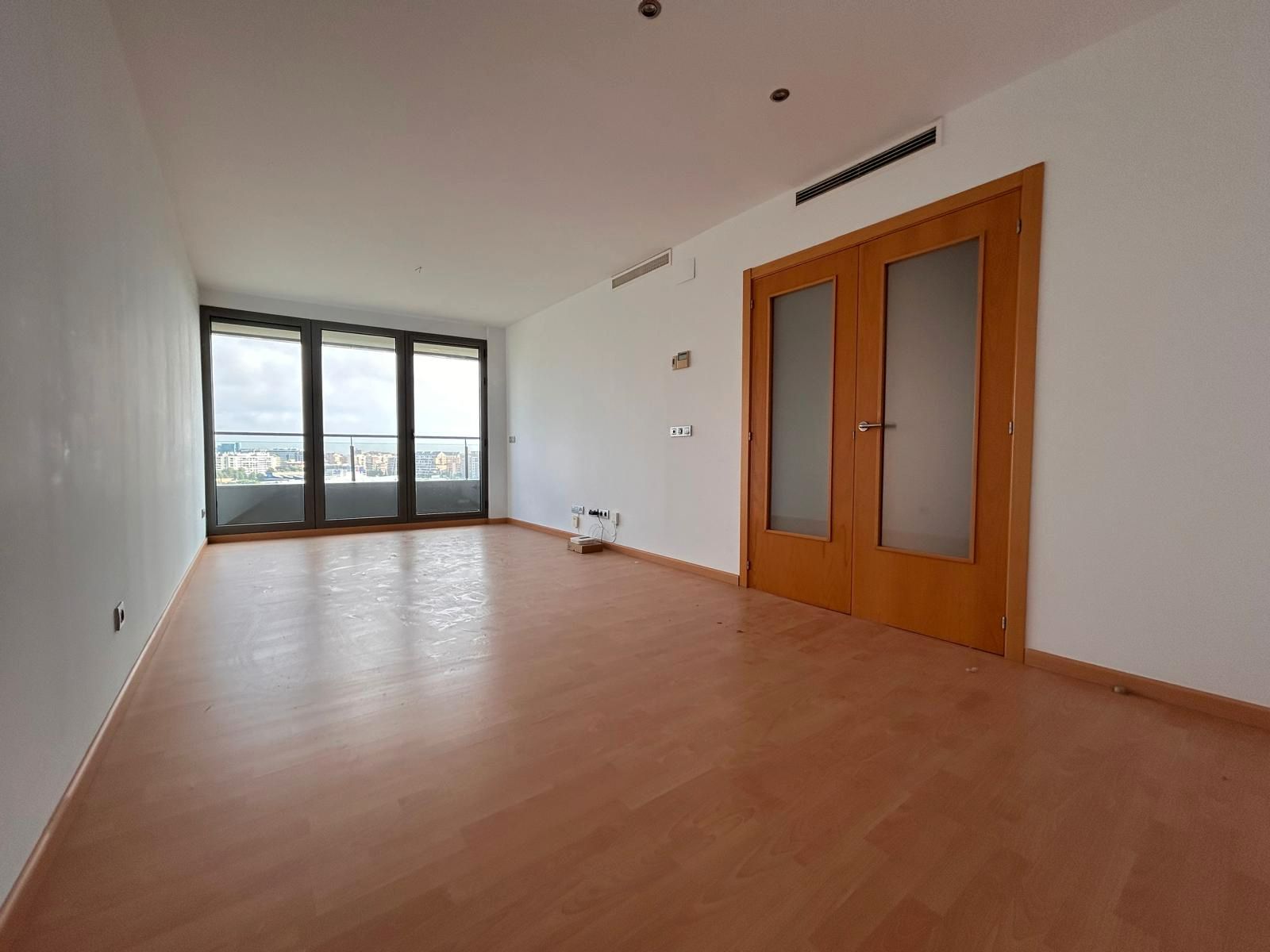 Sala d'estar de Pis en venda en Mislata amb Aire condicionat, Parquet i Forn