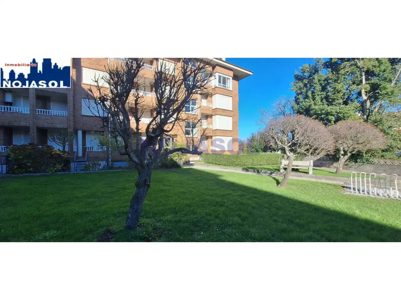 Vista exterior de Apartamento de alquiler en Noja con Calefacción, Parquet y Terraza