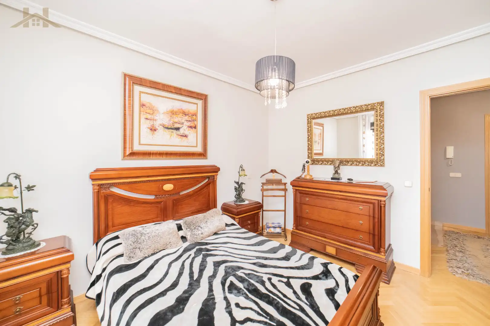Bedroom of Detached homes for sale in Móstoles  with Air Conditioner, Heating and Private garden