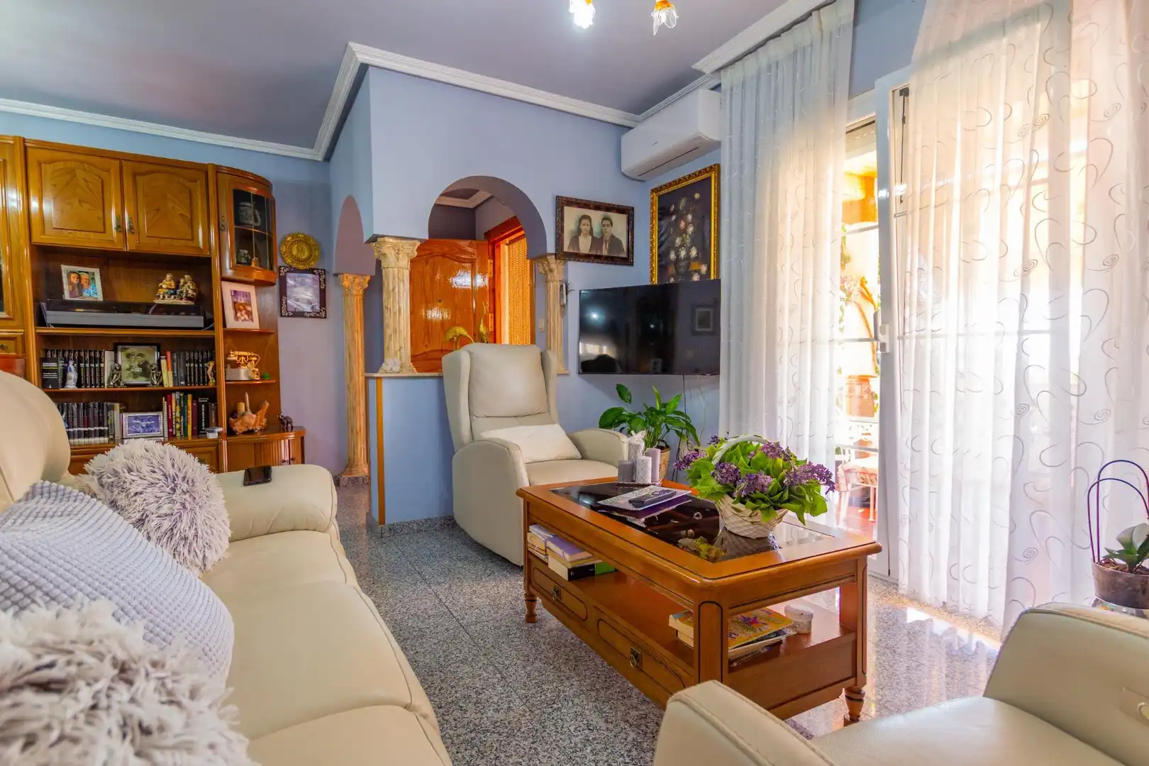 Sala d'estar de Casa o xalet en venda en San Juan de los Terreros