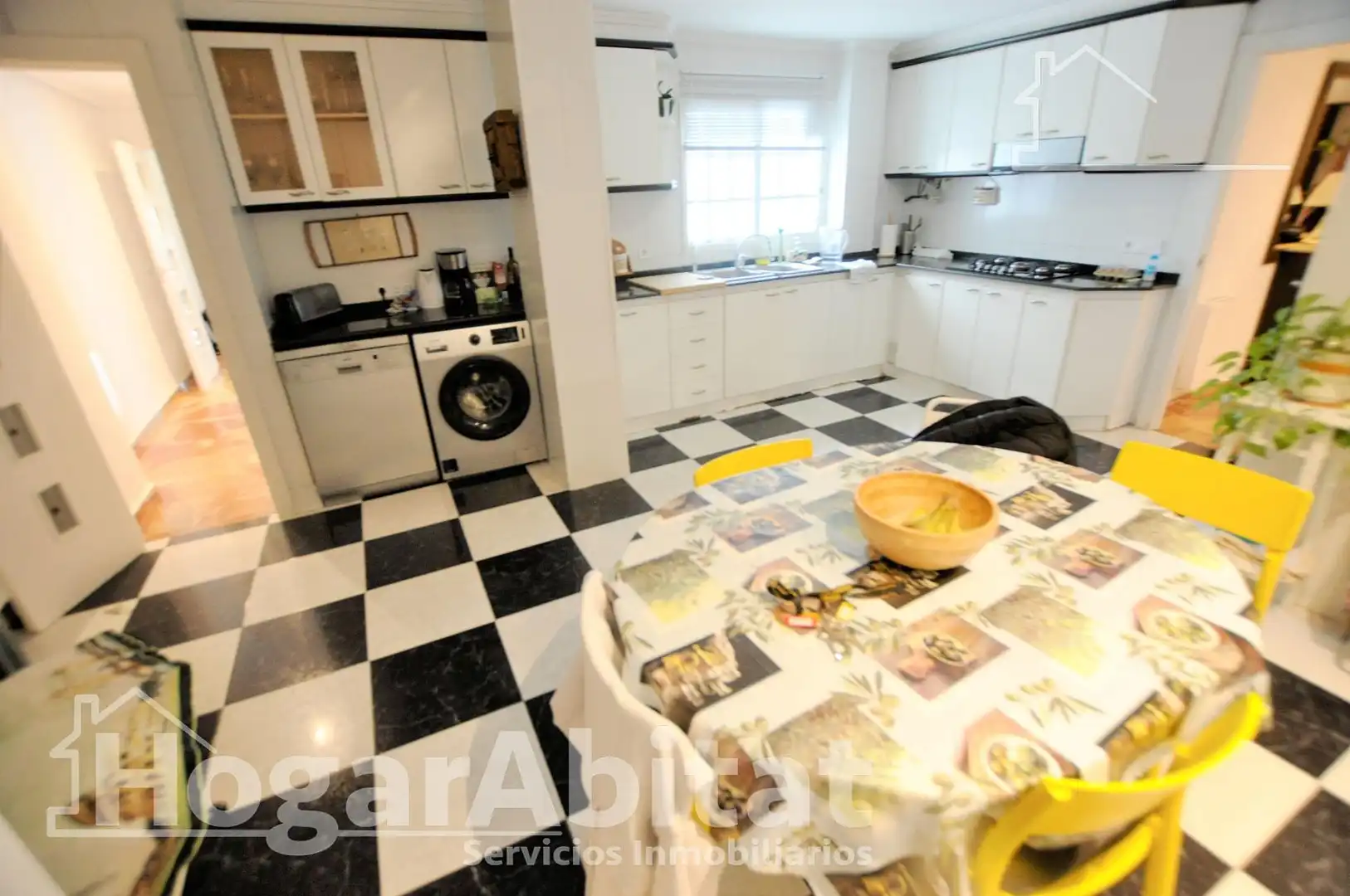 Cocina de Piso en venta en Valencia con Aire acondicionado, Amueblado y Balcón