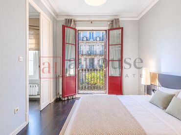 Appartamento con balcone in vendita a Carrer d'Aribau