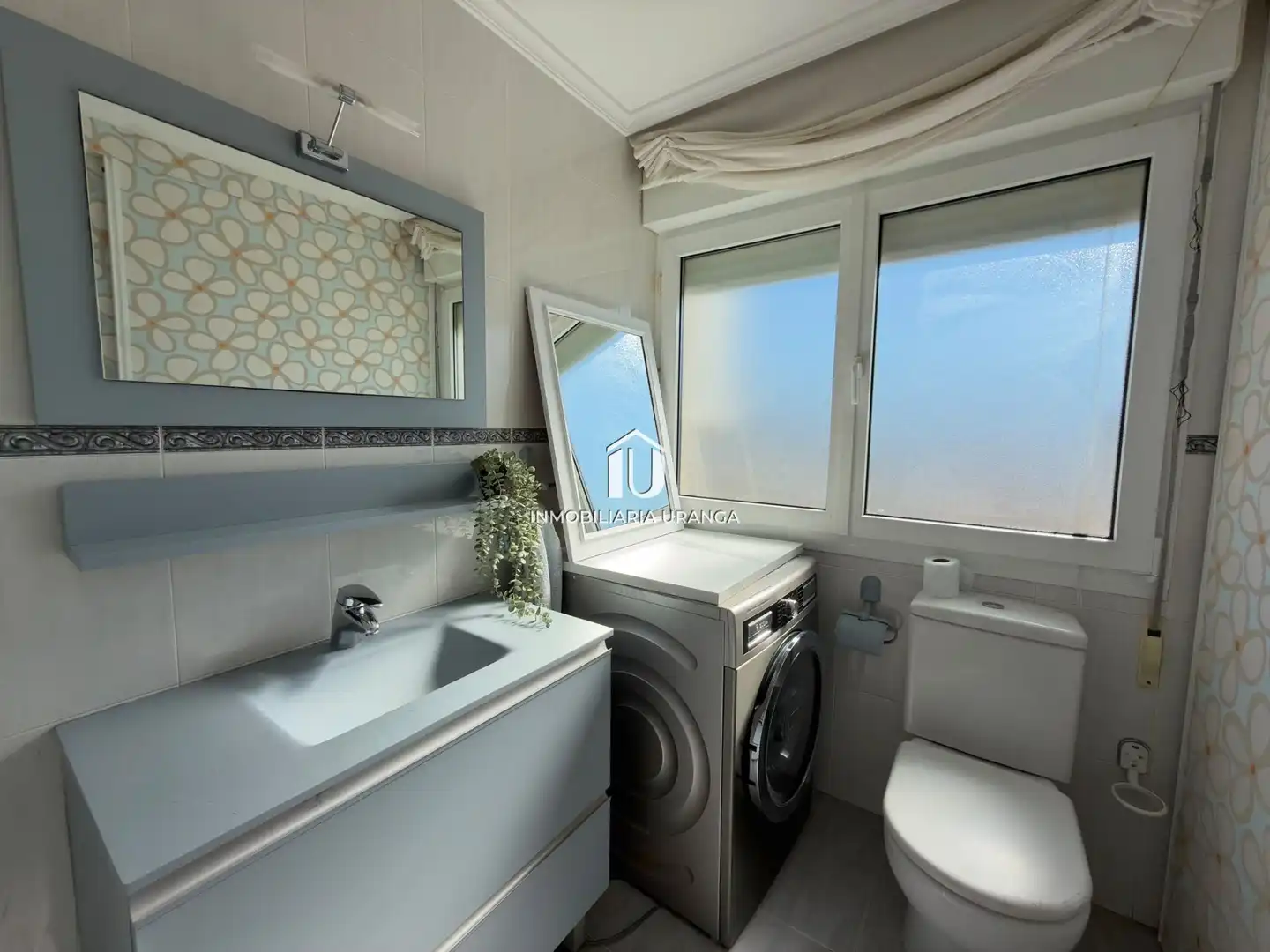 Bathroom of Flat for sale in Zona Playa