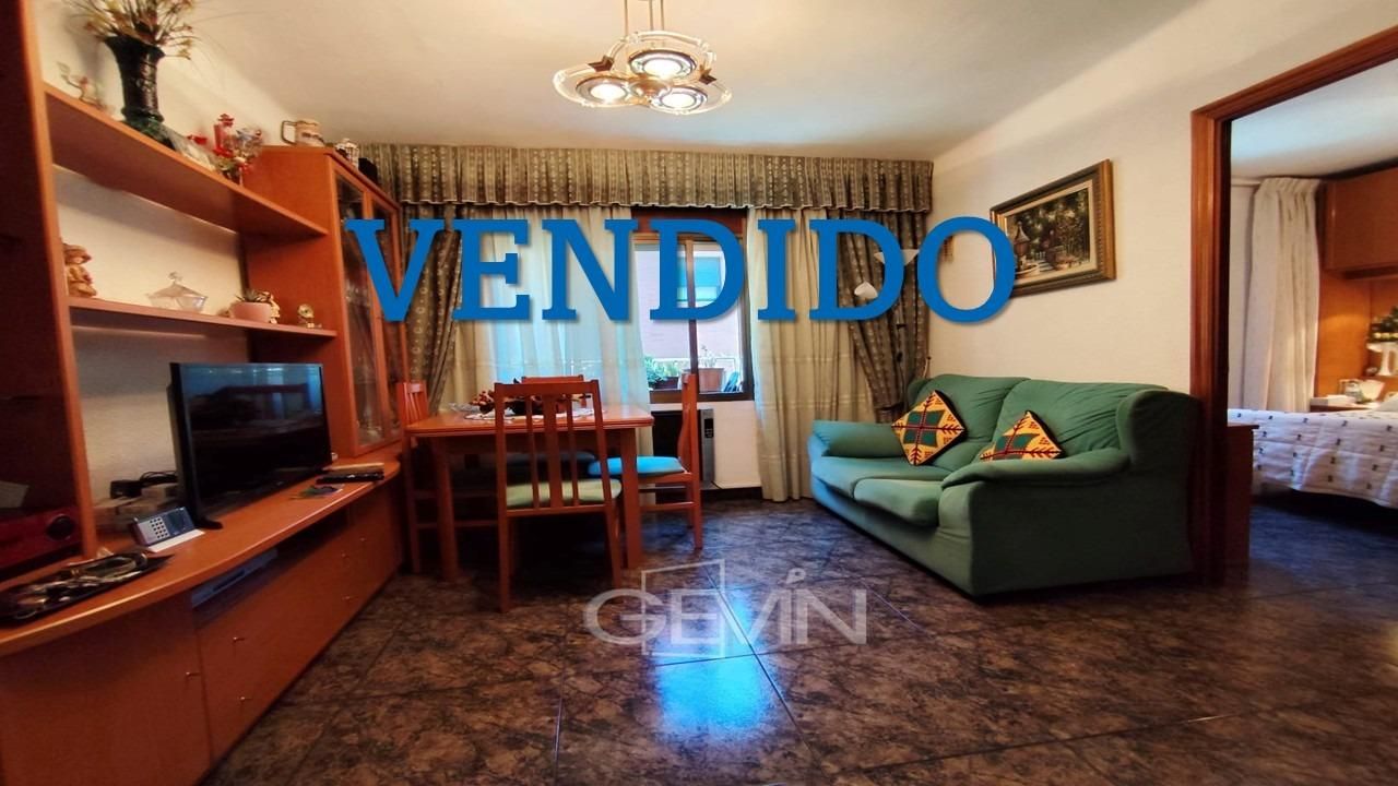 Bedroom of Flat for sale in  Barcelona Capital  with Air Conditioner and Heating