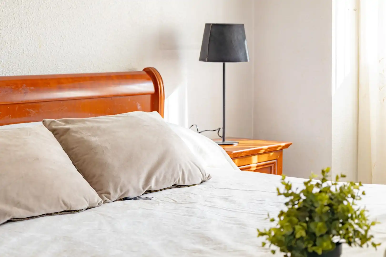 Habitación de Piso en venta en Valencia con Trastero, Balcón y Alarma