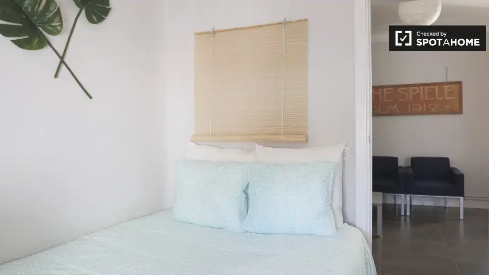 Habitación de Piso de alquiler en Madrid con Aire acondicionado, Calefacción y Amueblado