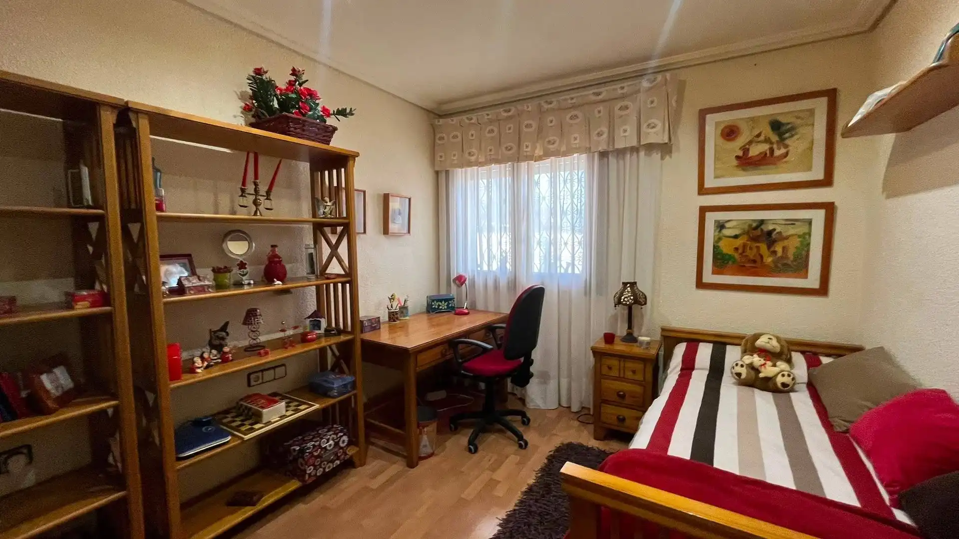 Habitación de Casa o chalet en venta en Elche / Elx con Aire acondicionado, Calefacción y Jardín privado