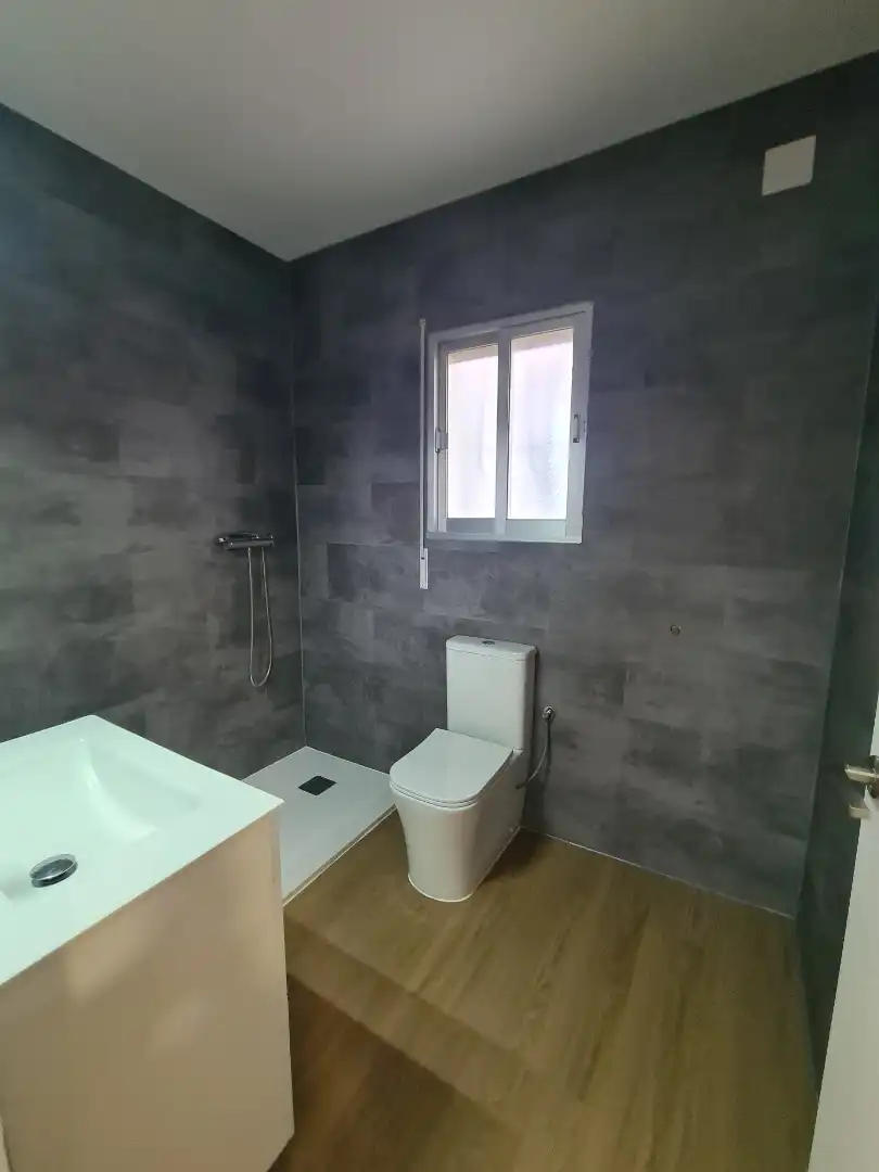Bany de Casa o xalet en venda en Alcanar amb Jardí privat, Terrassa i Balcó