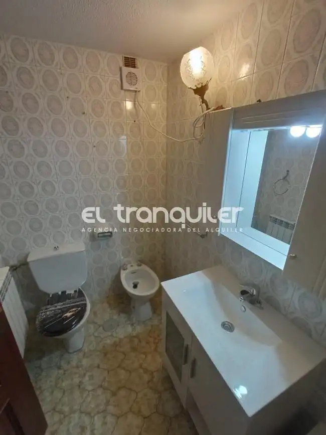 Bedroom of Flat for rent in Madrid  with Air Conditioner, Parquet flooring and Washing machine