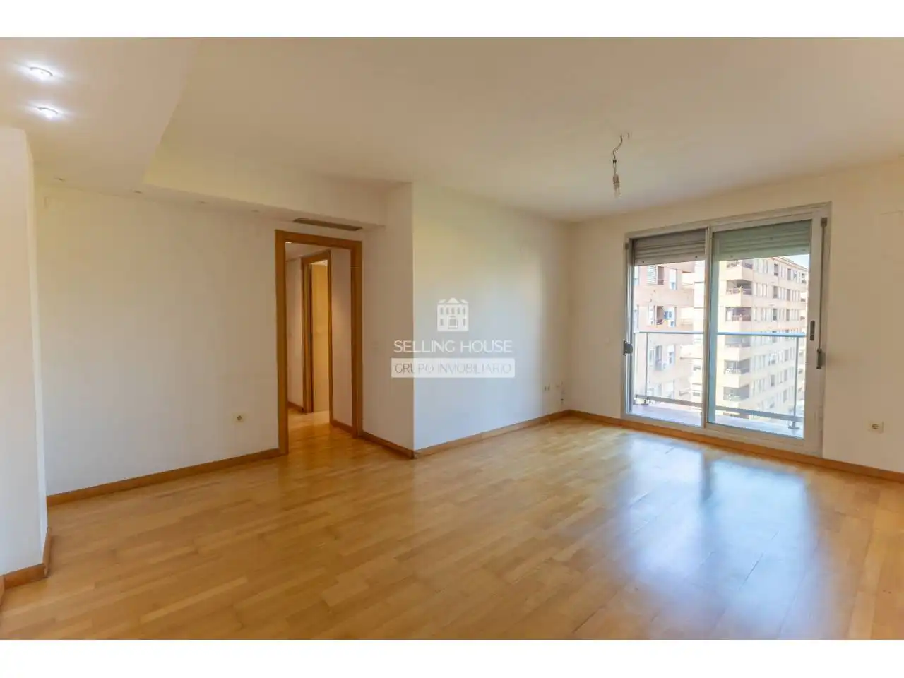 Wohnzimmer von Wohnung zum Verkauf in Valencia mit Klimaanlage, Heizung und Parkett