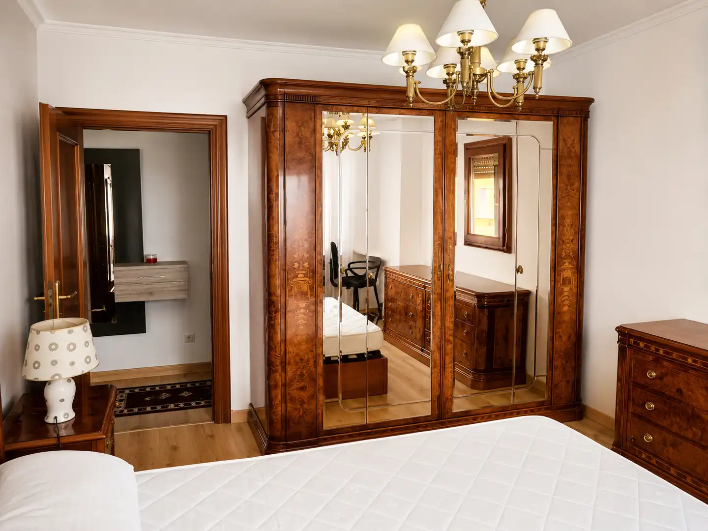 Schlafzimmer von Wohnung zur Miete in Santander mit Heizung, Möbliert und Ofen