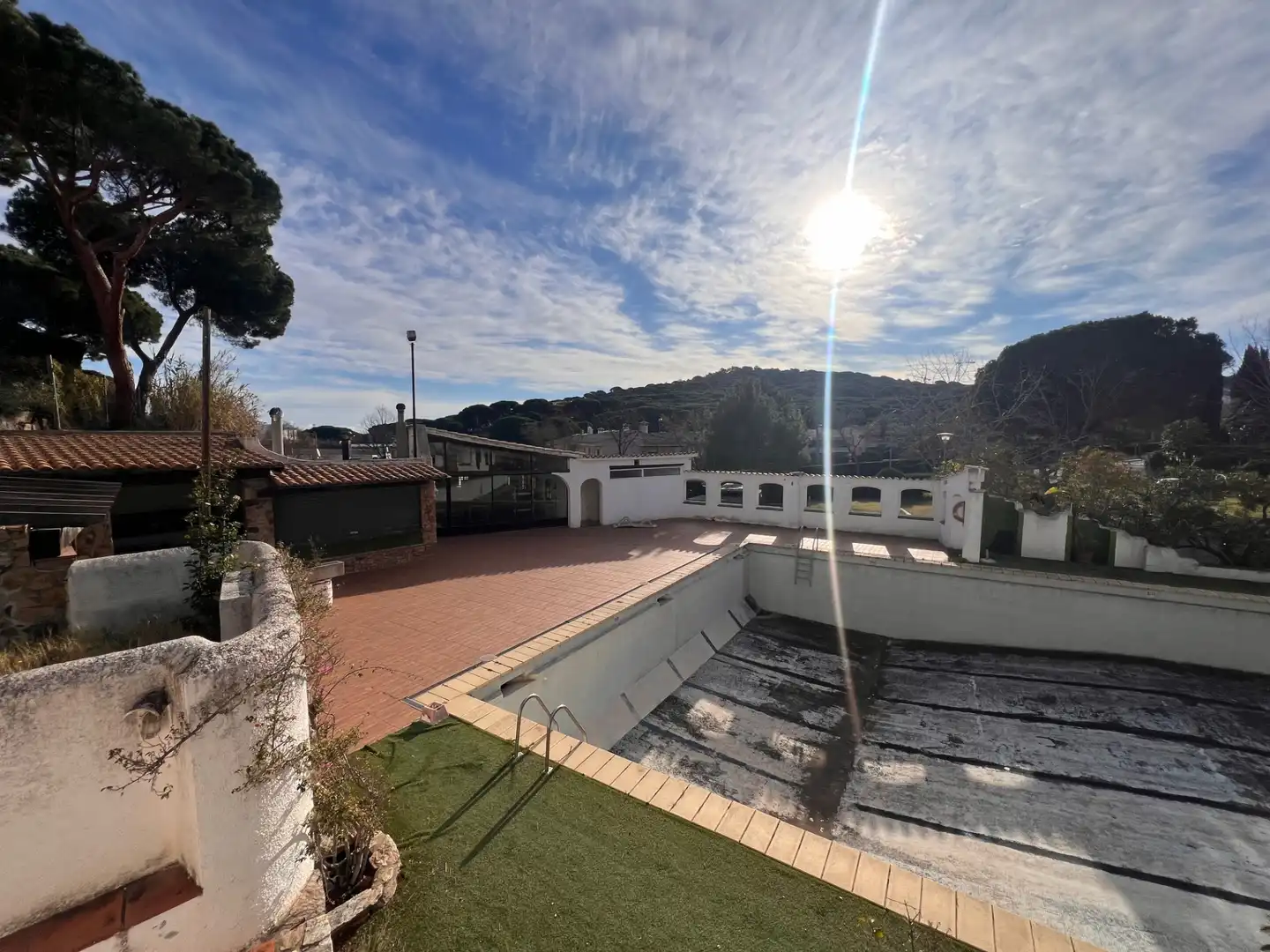 Piscina de Edificio en venta en Castell d'Aro, Platja d'Aro i s'Agaró con Piscina comunitaria