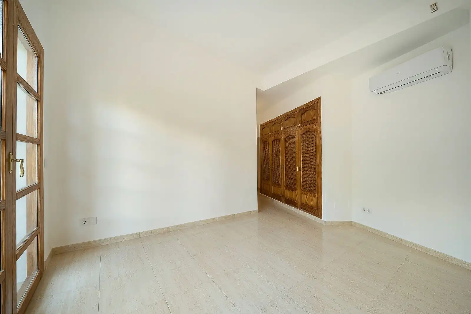 Houses for sale in Calvià  with Air Conditioner, Heating and Private garden