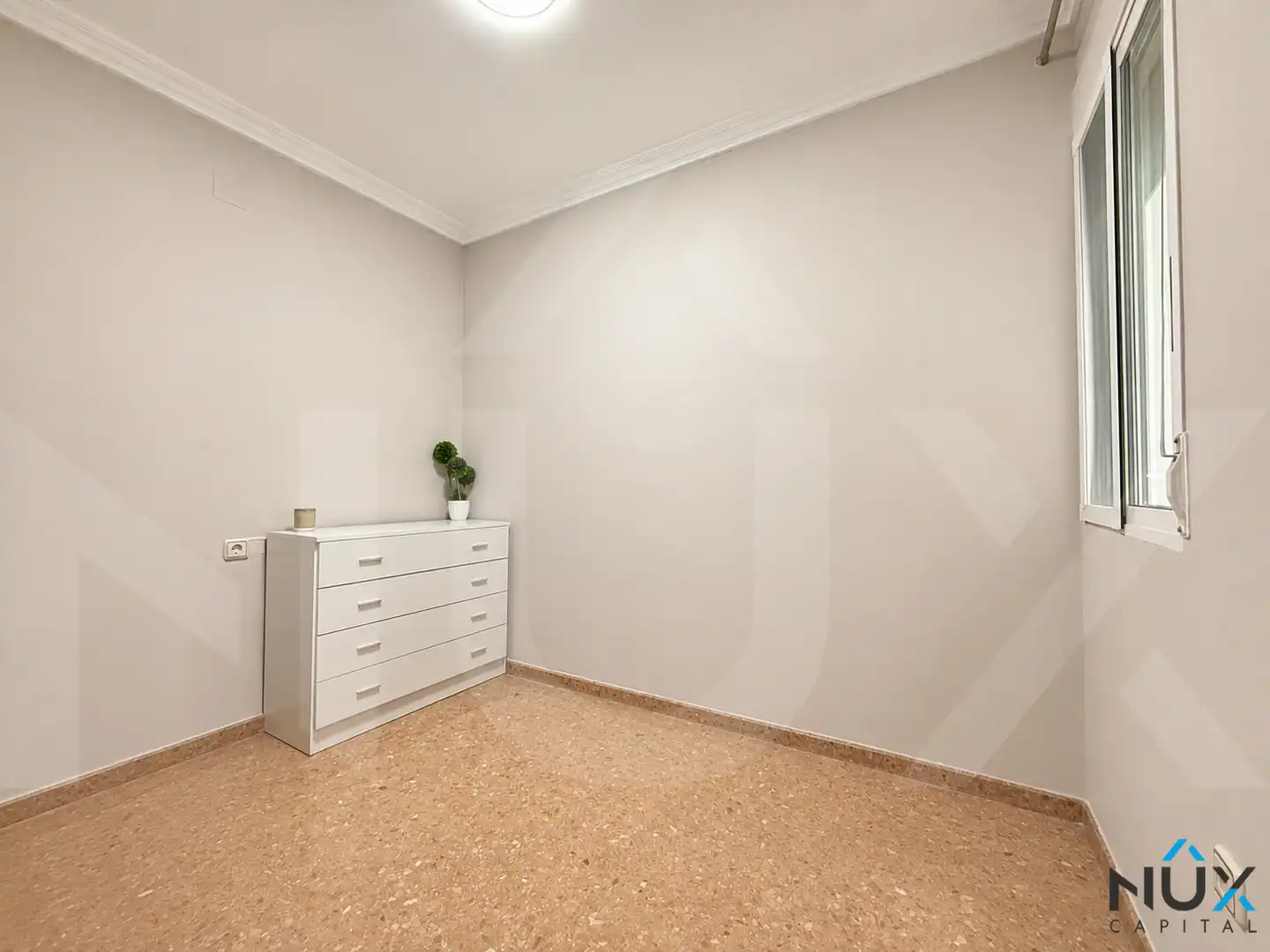 Habitación de Piso en venta en Benaguasil con Aire acondicionado, Trastero y Amueblado