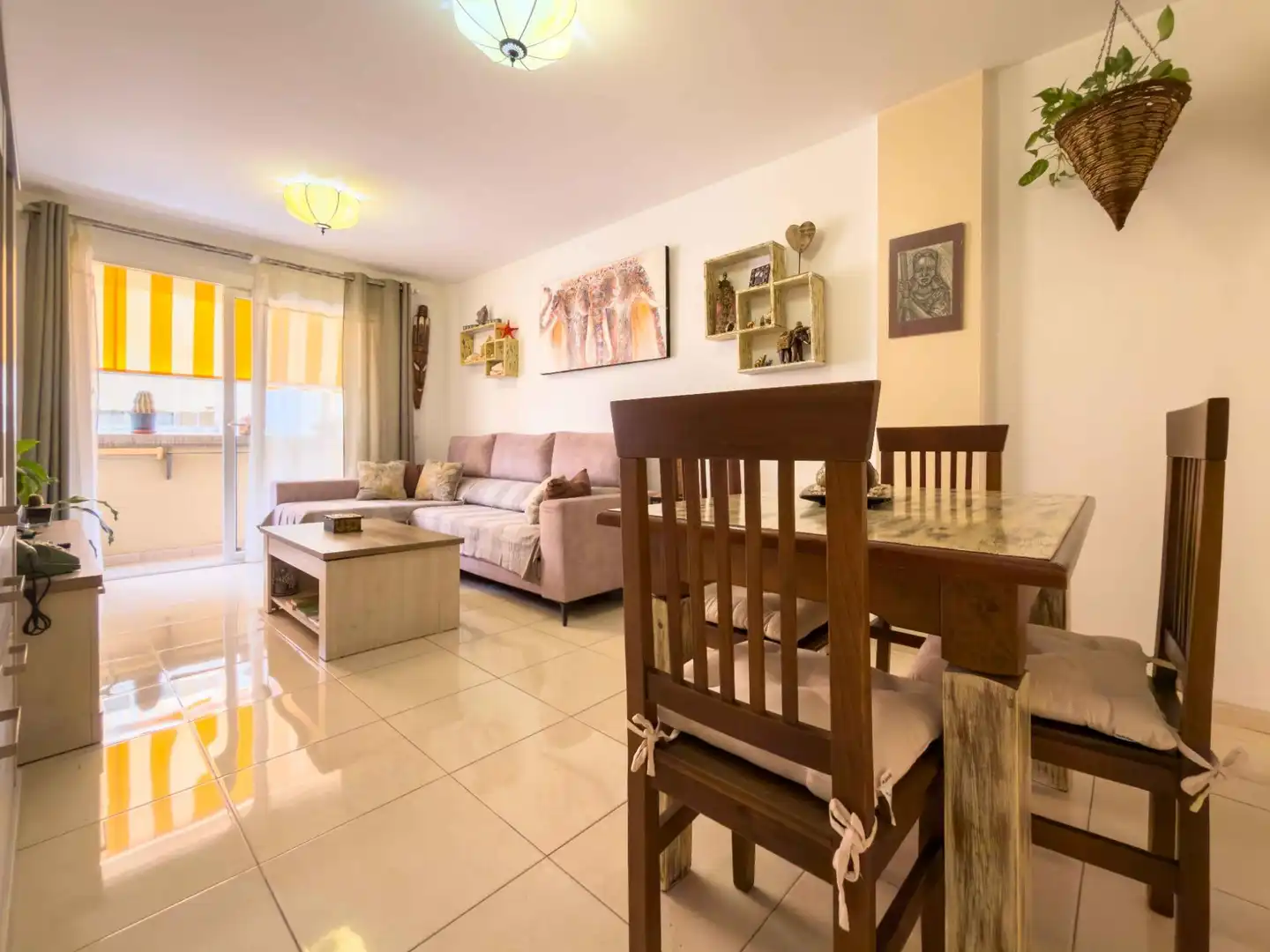 Sala de estar de Apartamento en venta en Granadilla de Abona con Trastero