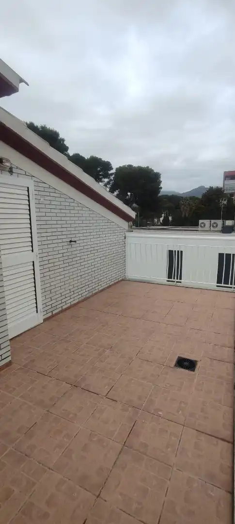 Terraza de Casa adosada de alquiler en Benicasim / Benicàssim con Aire acondicionado, Calefacción y Jardín privado
