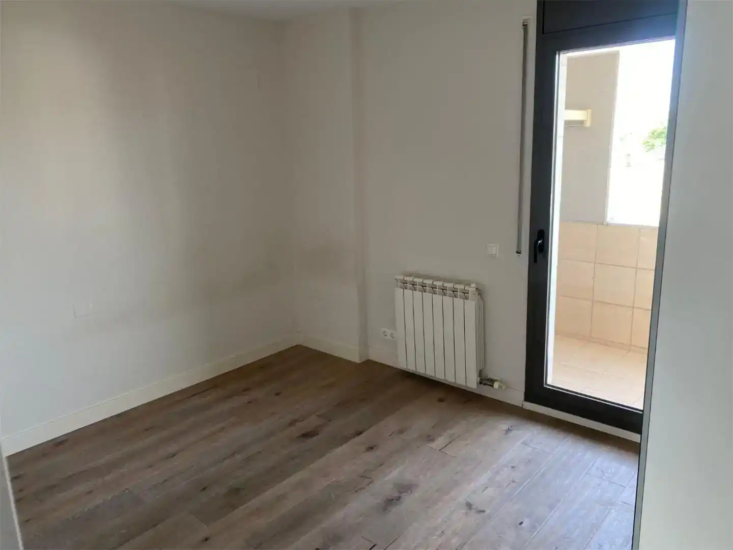 Schlafzimmer von Wohnung zum Verkauf in Lleida mit Klimaanlage, Privatgarten und Parkett