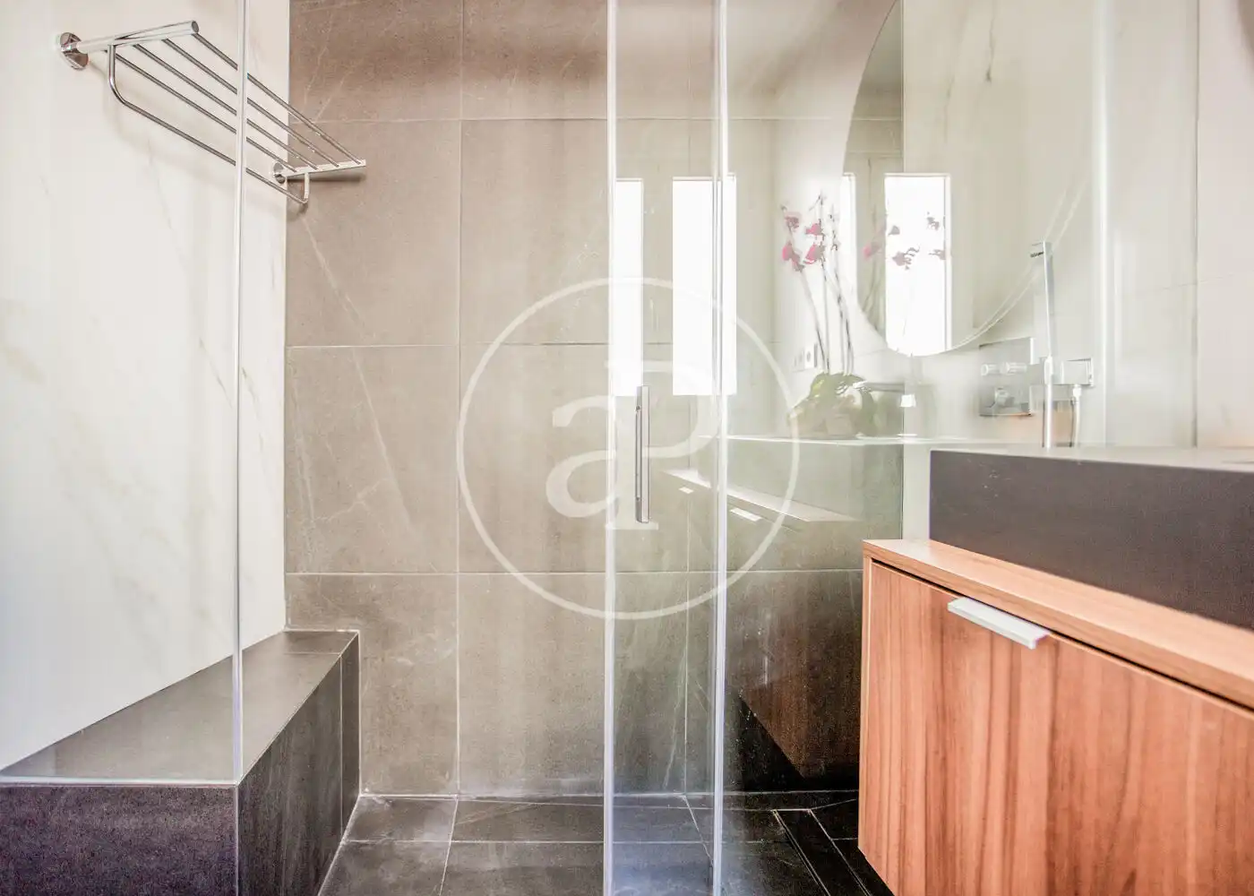 Baño de Piso de alquiler en Madrid con Aire acondicionado, Calefacción y Amueblado